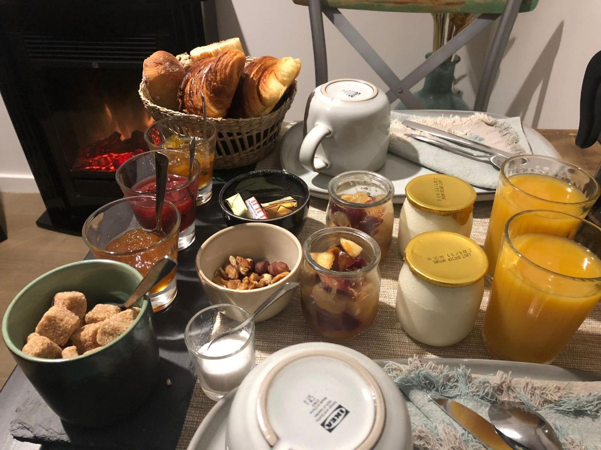 La Pause Bed & Breakfast Surville  Luaran gambar